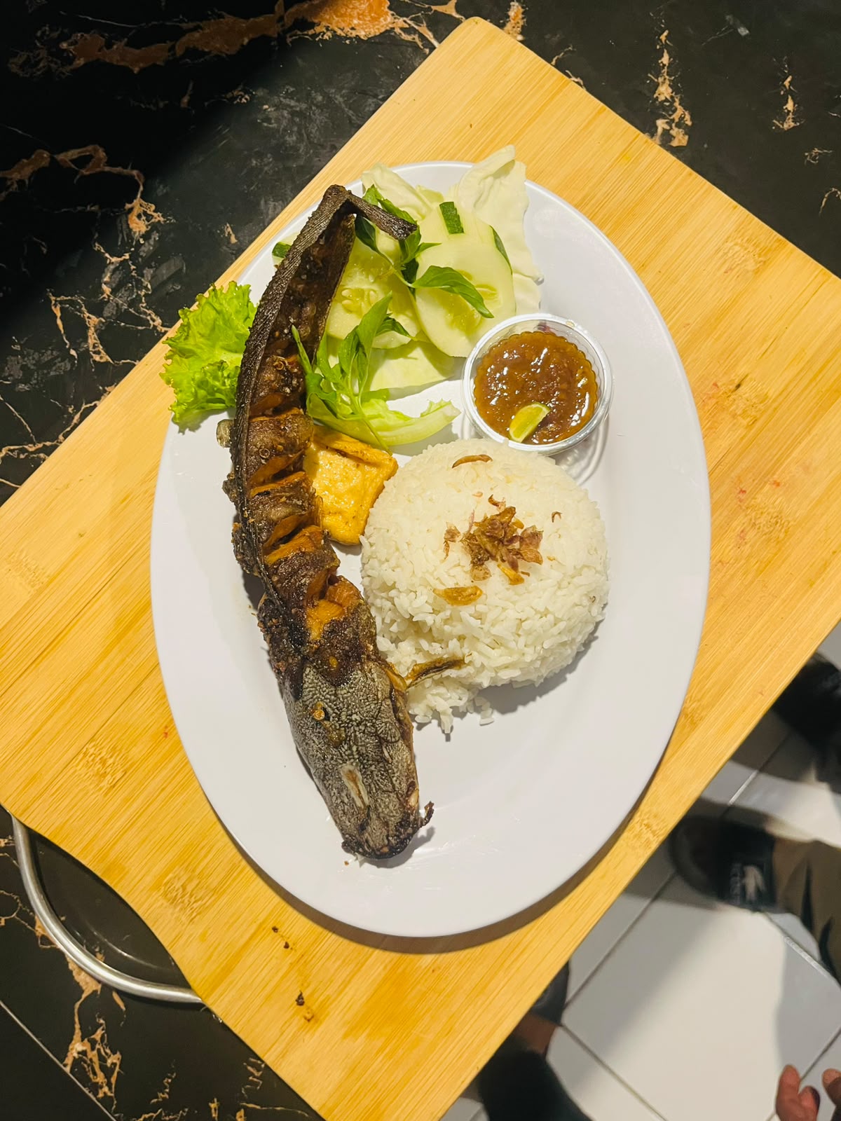 Paket Lele Goreng Nasi Es Teh