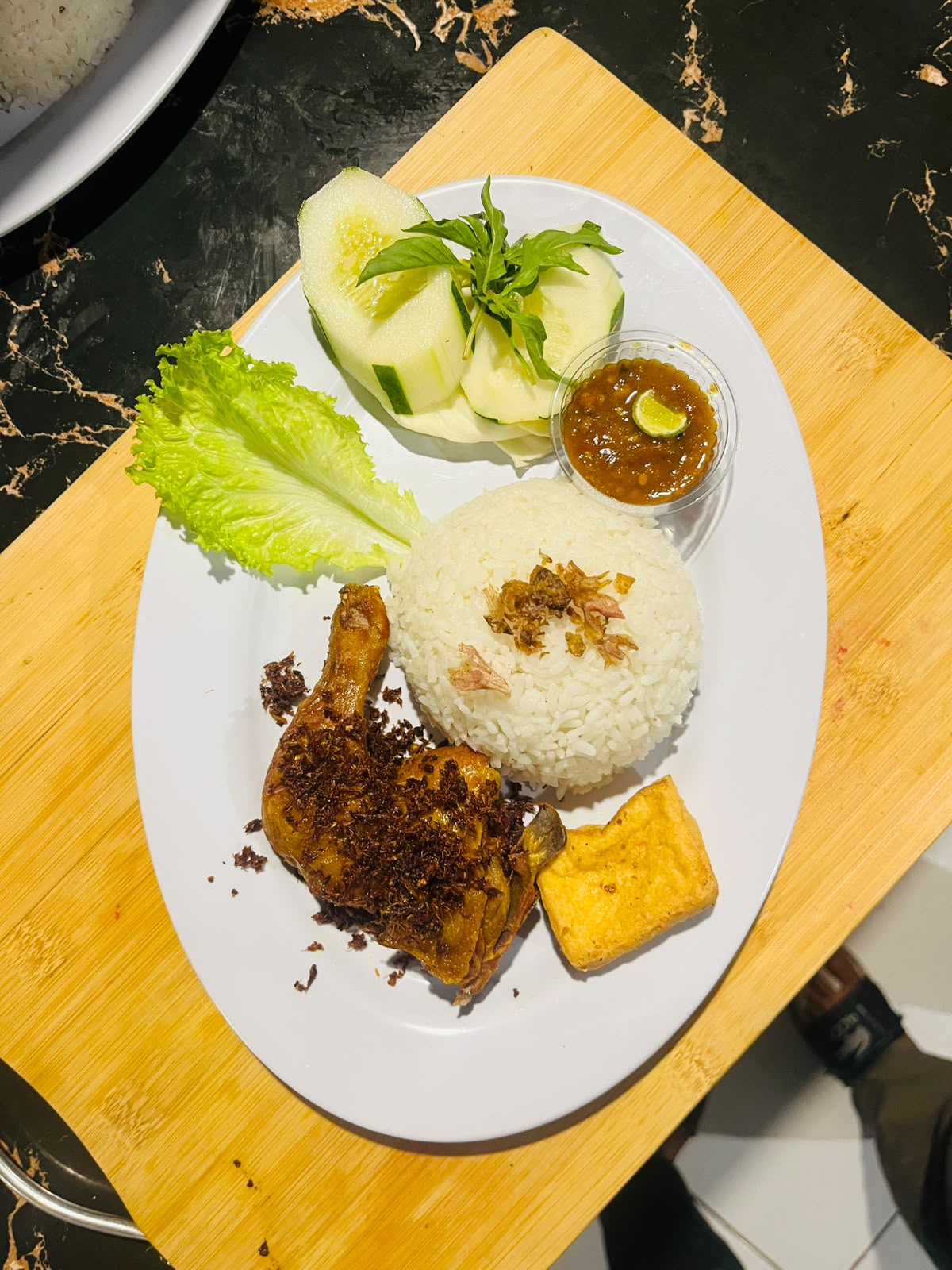 Paket Ayam Goreng Nasi Es Teh